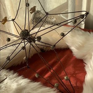 Whimsical, artsy metal wire star